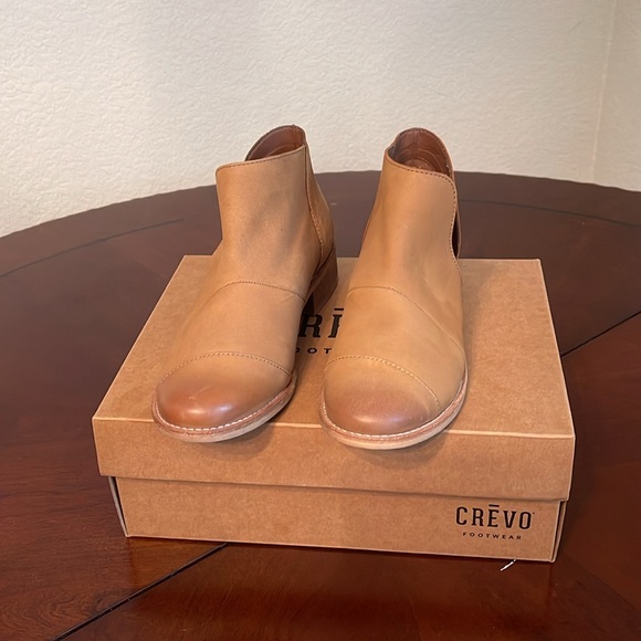 CREVO FOOTWEAR FASHION BOOTS, SIZE 7.5 - Picture 8 of 11